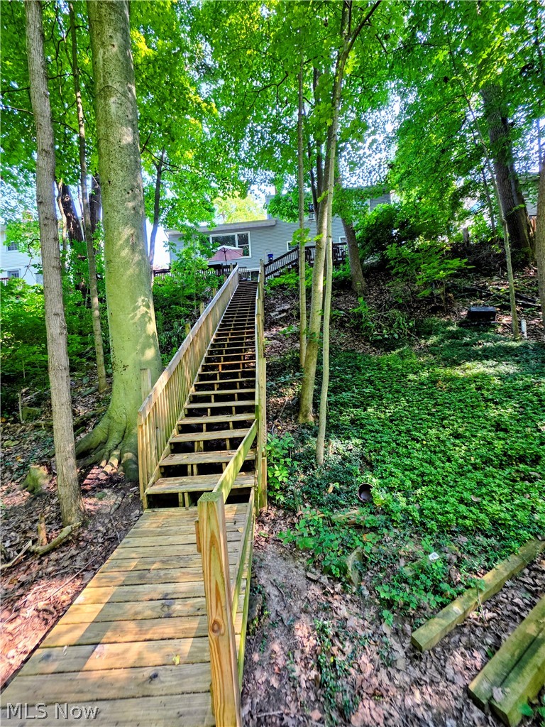 1585 Kingsley Avenue Akron OH 44313