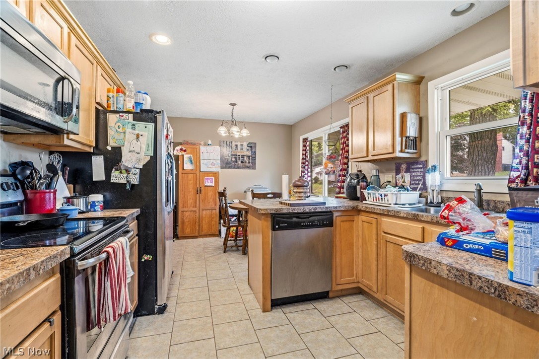1585 Kingsley Avenue Akron OH 44313