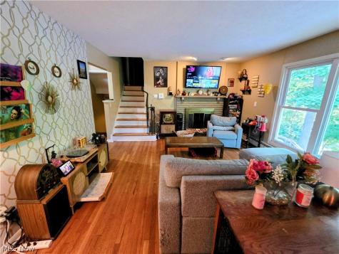 1585 Kingsley Avenue Akron OH 44313