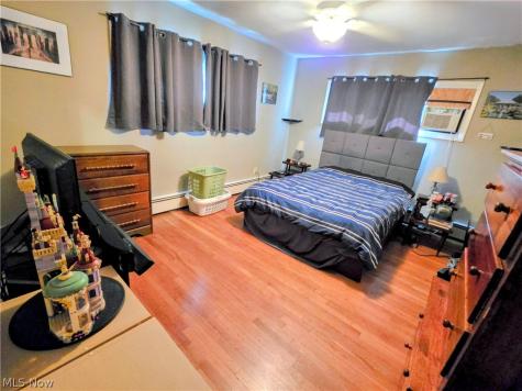 1585 Kingsley Avenue Akron OH 44313