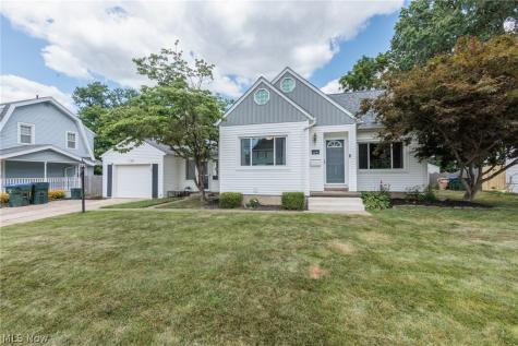 319 Kathron Avenue Cuyahoga Falls OH 44221
