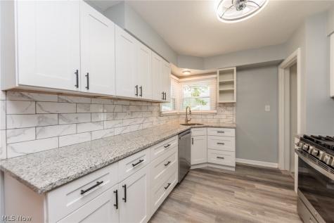 319 Kathron Avenue Cuyahoga Falls OH 44221