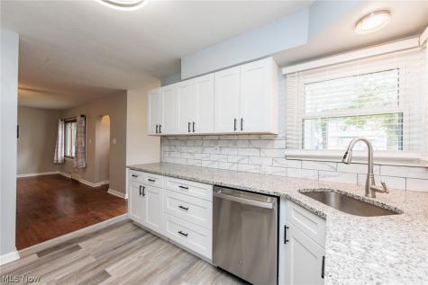 319 Kathron Avenue Cuyahoga Falls OH 44221