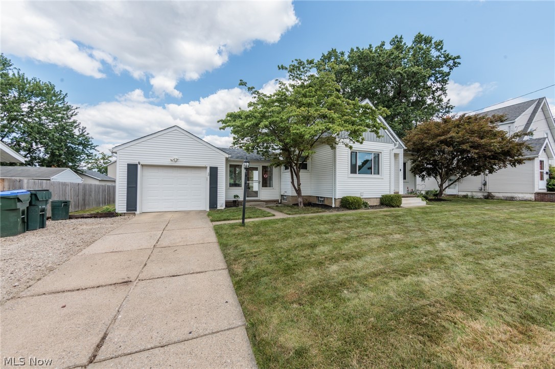 319 Kathron Avenue Cuyahoga Falls OH 44221