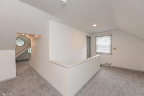 319 Kathron Avenue Cuyahoga Falls OH 44221