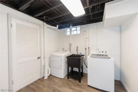 319 Kathron Avenue Cuyahoga Falls OH 44221