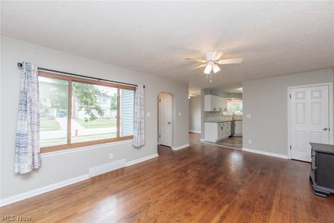 319 Kathron Avenue Cuyahoga Falls OH 44221