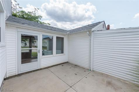319 Kathron Avenue Cuyahoga Falls OH 44221