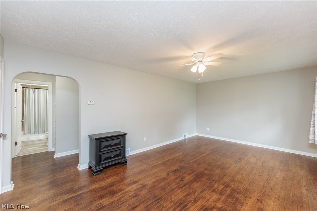 319 Kathron Avenue Cuyahoga Falls OH 44221