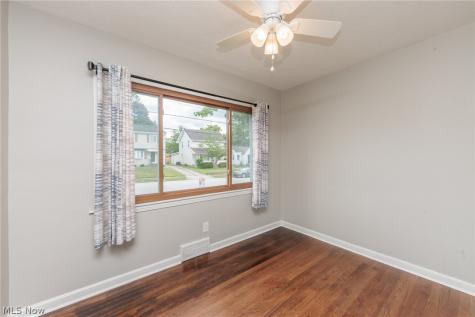319 Kathron Avenue Cuyahoga Falls OH 44221
