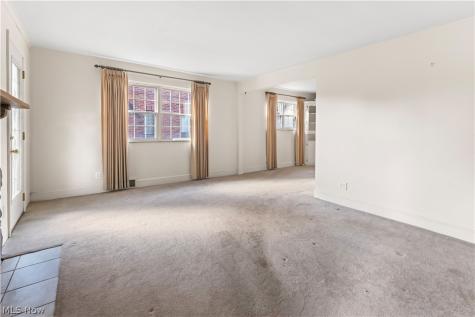 1948 Mccauslen Manor Steubenville OH 43952