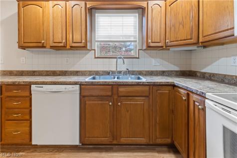 1948 Mccauslen Manor Steubenville OH 43952