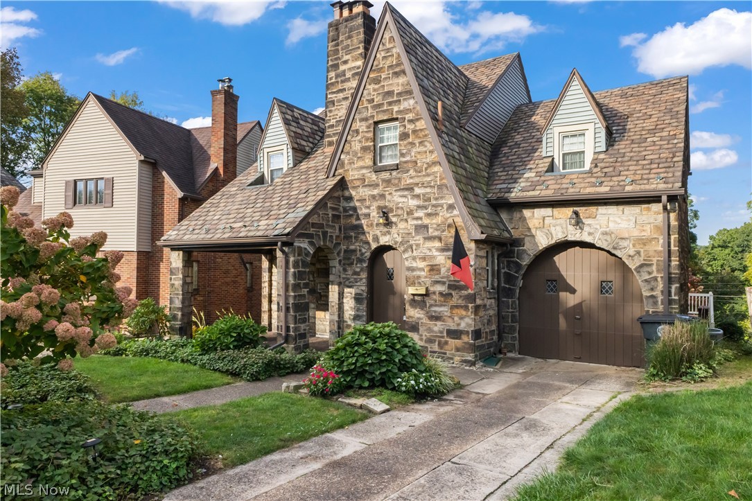 1948 Mccauslen Manor Steubenville OH 43952