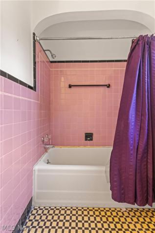 1948 Mccauslen Manor Steubenville OH 43952