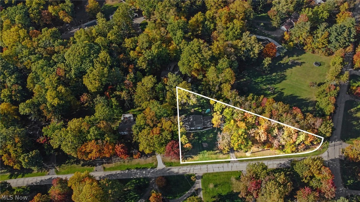 1138 Royal Oak Drive Chagrin Falls OH 44022
