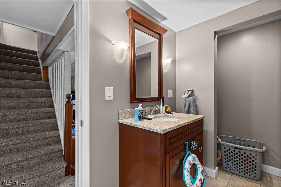 226 W 42nd Street Shadyside OH 43947