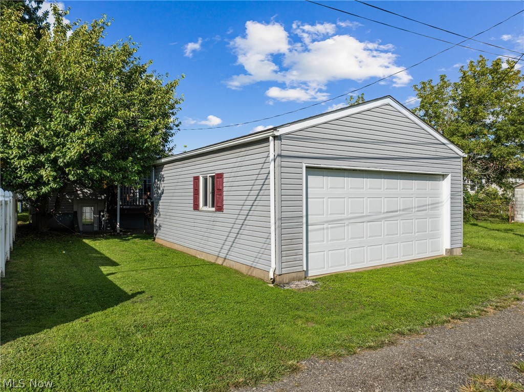 226 W 42nd Street Shadyside OH 43947