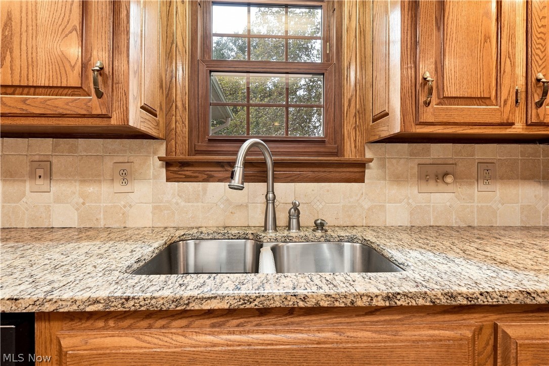3715 Greenbriar Drive Zanesville OH 43701
