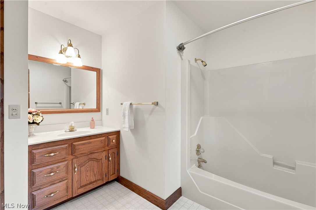 3715 Greenbriar Drive Zanesville OH 43701