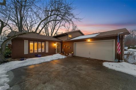 129 Hidden Tree Lane Amherst OH 44001