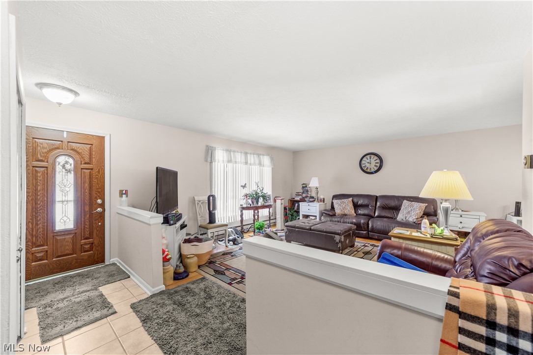 129 Hidden Tree Lane Amherst OH 44001