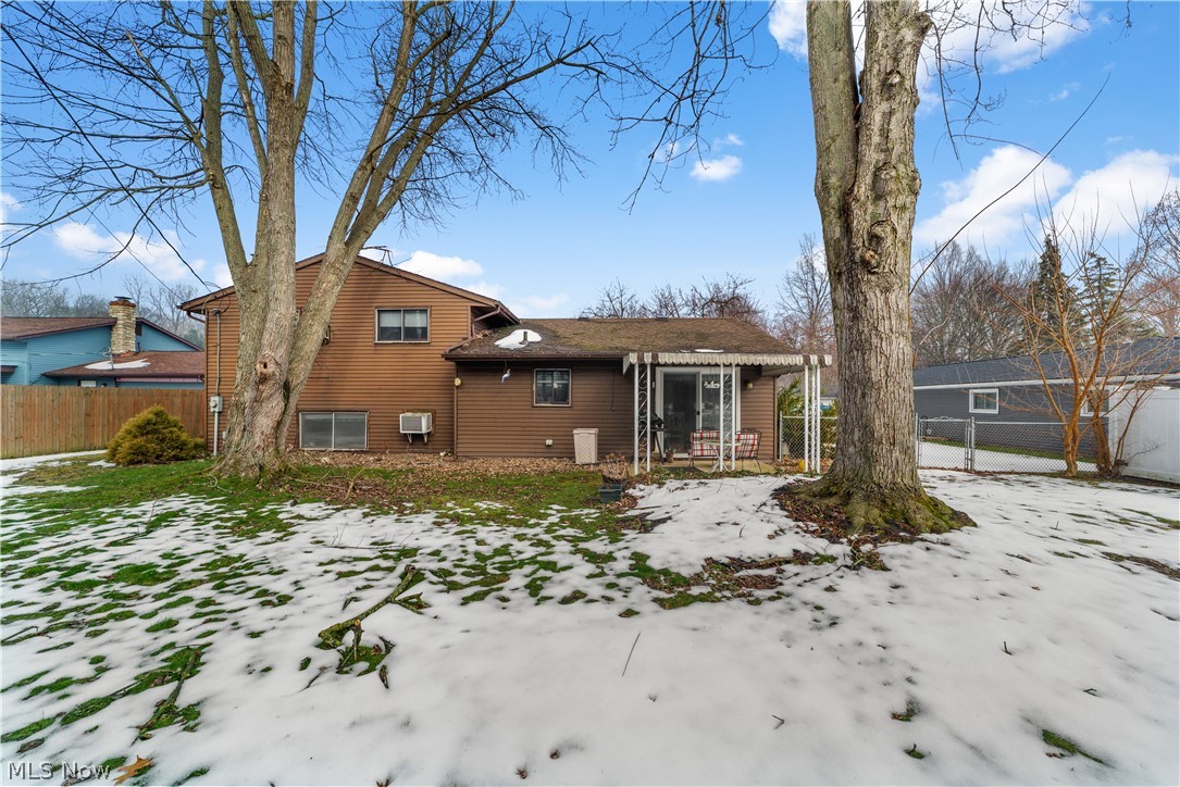 129 Hidden Tree Lane Amherst OH 44001