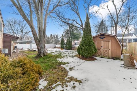 129 Hidden Tree Lane Amherst OH 44001