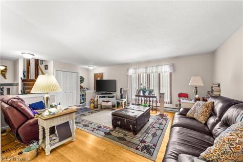 129 Hidden Tree Lane Amherst OH 44001