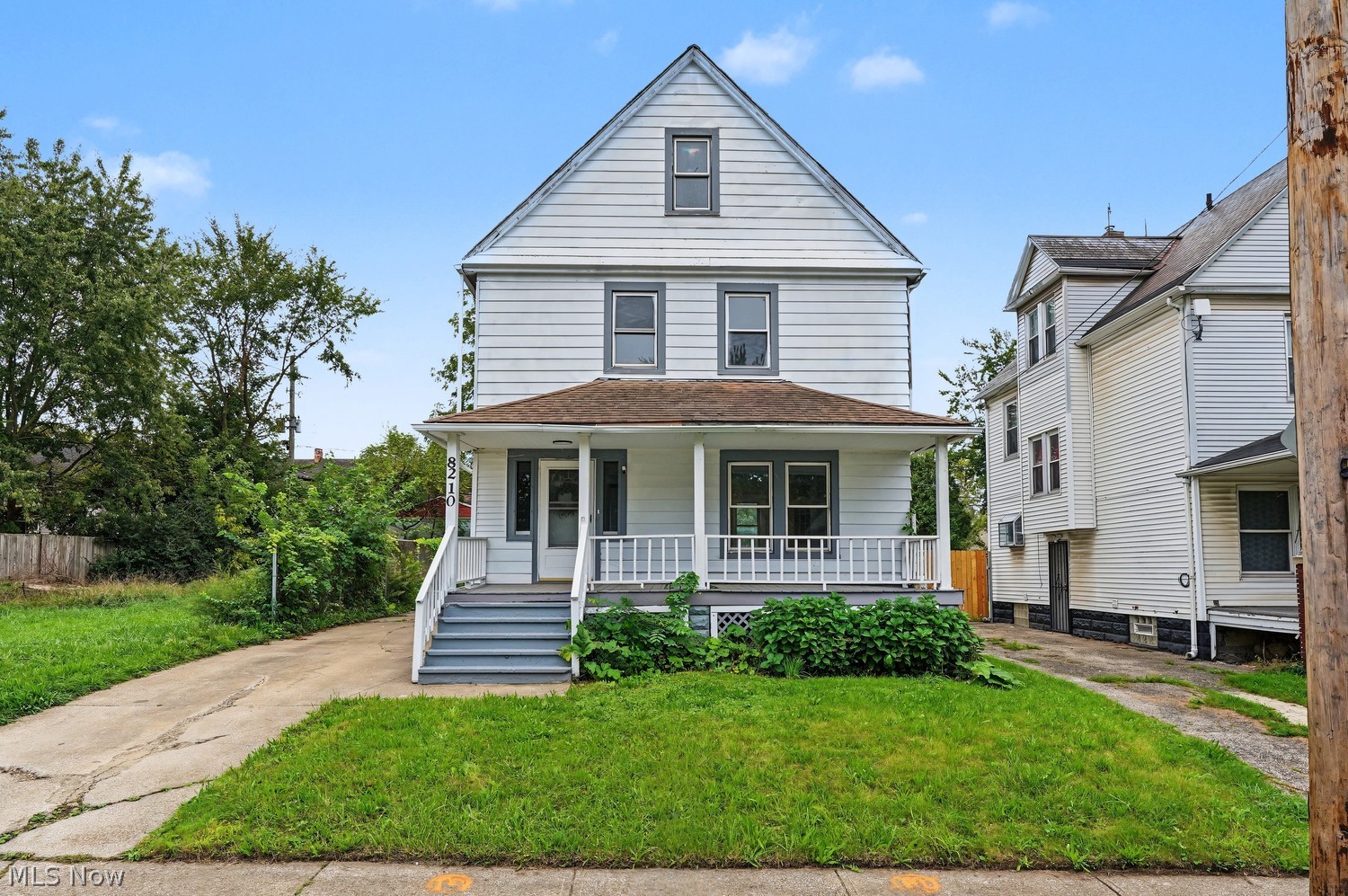 8210 Dorver Avenue Cleveland OH 44105