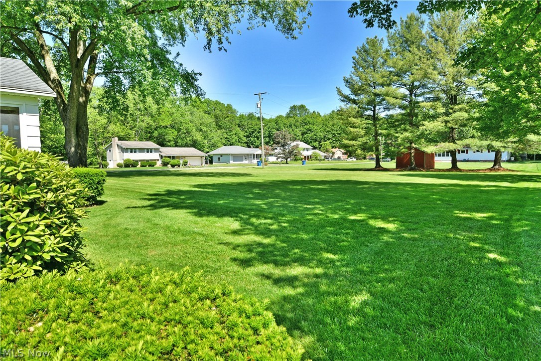 4975 Maple Drive Vienna OH 44473