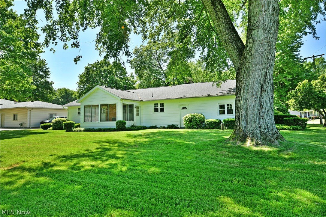 4975 Maple Drive Vienna OH 44473