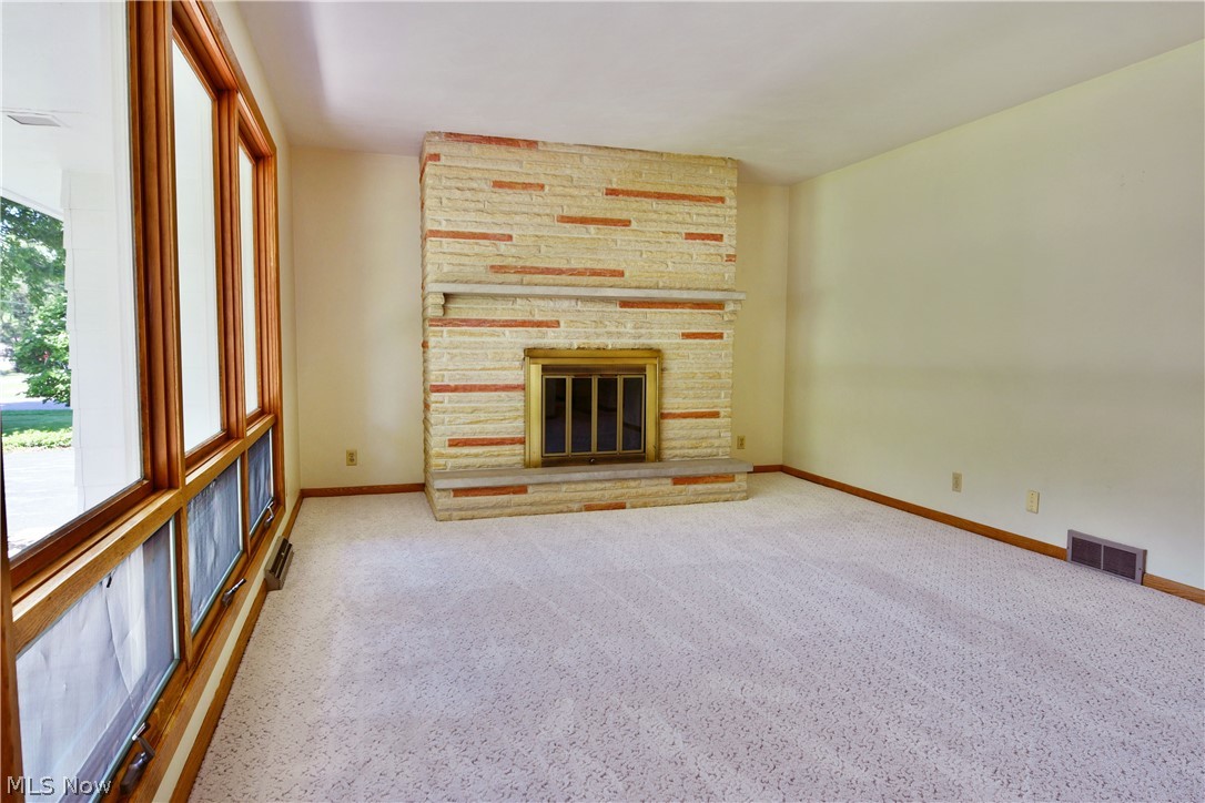 4975 Maple Drive Vienna OH 44473