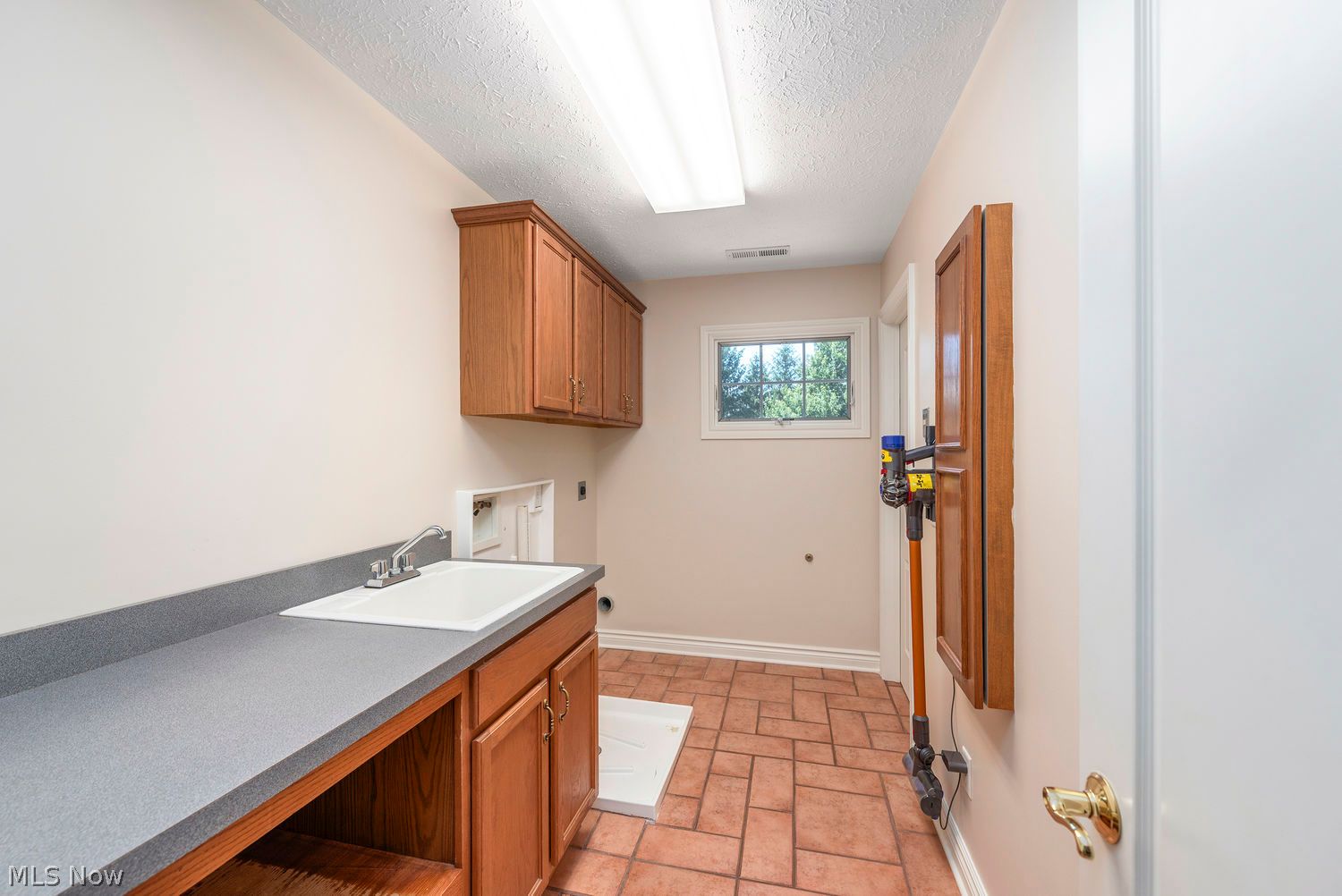 18908 Glen Cairn Way Strongsville OH 44149