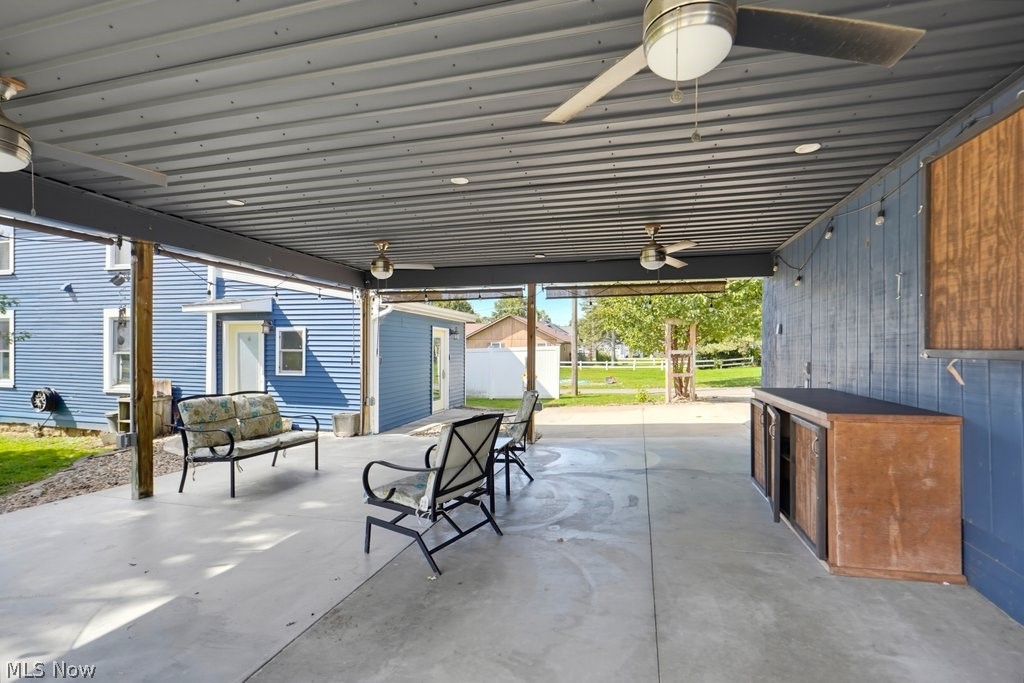 122 Wooster Street NE Navarre OH 44662