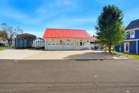 122 Wooster Street NE Navarre OH 44662