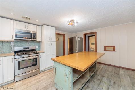 8769 Usher Road Olmsted Twp OH 44138