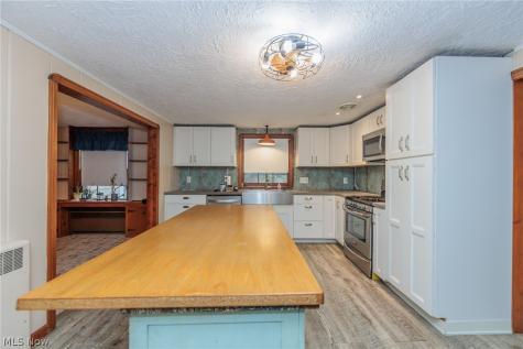 8769 Usher Road Olmsted Twp OH 44138