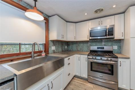 8769 Usher Road Olmsted Twp OH 44138