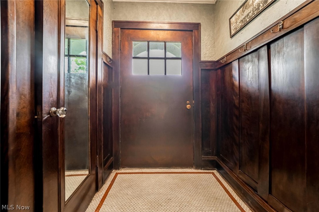 13955 Clifton Boulevard Lakewood OH 44107