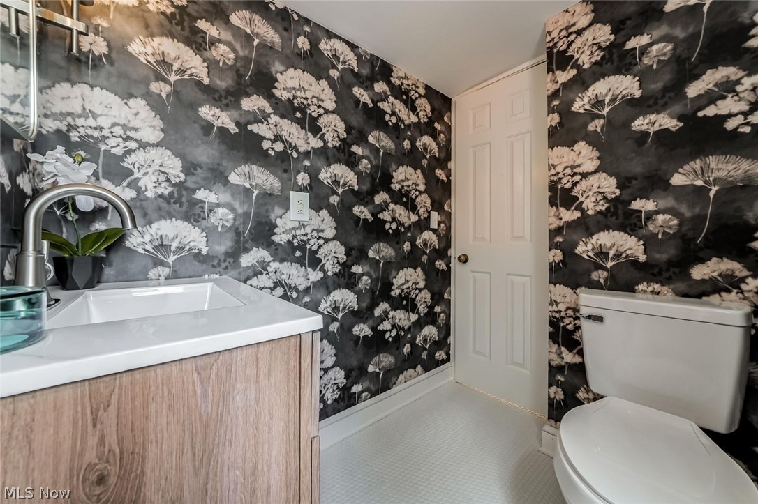 13955 Clifton Boulevard Lakewood OH 44107
