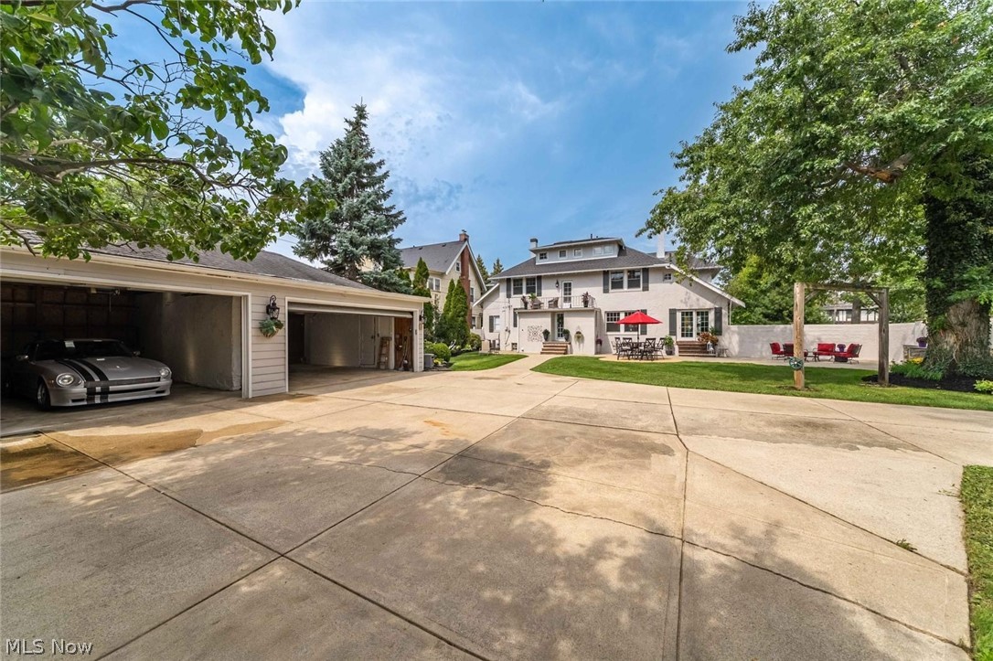 13955 Clifton Boulevard Lakewood OH 44107