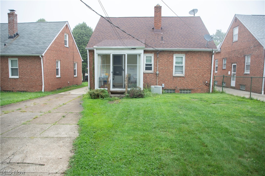 4218 Verona Road Cleveland OH 44121