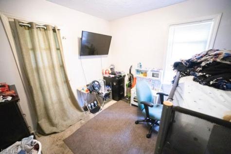 4218 Verona Road Cleveland OH 44121