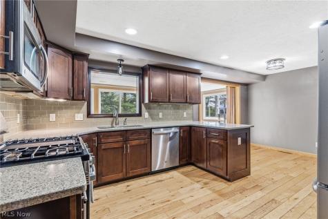 5220 Woodlynn Street NE East Canton OH 44730