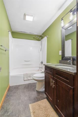 5220 Woodlynn Street NE East Canton OH 44730