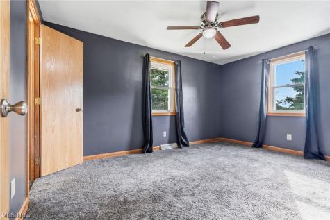 5220 Woodlynn Street NE East Canton OH 44730