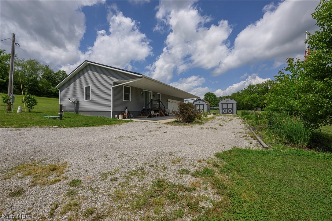 9427 Stonecreek Road SW Newcomerstown OH 43832