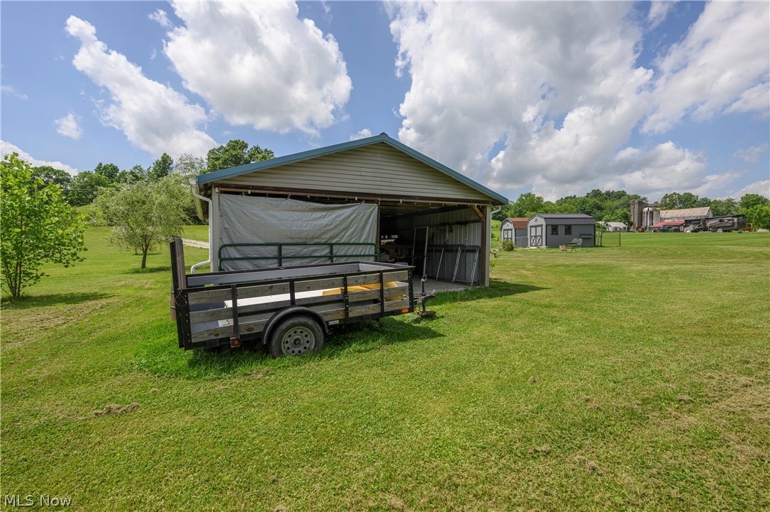 9427 Stonecreek Road SW Newcomerstown OH 43832