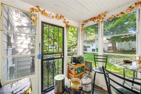 3830 Sherwood Road Cleveland OH 44121