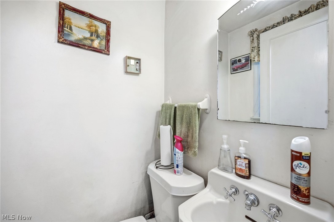 3830 Sherwood Road Cleveland OH 44121